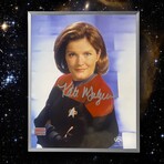 Kate Mulgrew // Signed Star Trek Voyager - Captain Janeway