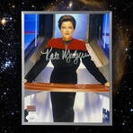 Kate Mulgrew // Signed Star Trek Voyager - Captain Janeway on Bridge
