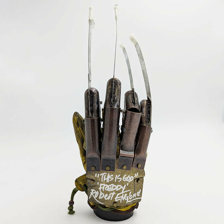 Robert Englund // Signed 'Freddy Krueger' Glove w/Mannequin Hand Stand