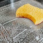 Kitchen Cabinet Smart TV // Black // 32"