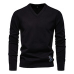 V-Neck Solid Sweater // Black (S)