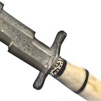 The Silksteel // Spear Point // White Camel Bone