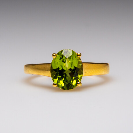 Genuine Peridot Gemstone Sterling Silver Ring // Size 6 3/4