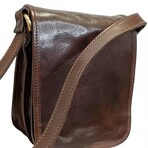 674fa7782c54b6a8f8a2173a6d14cbd9 small