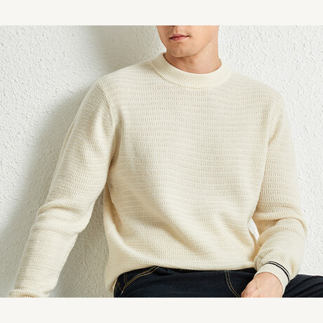 Textured Mock Neck Sweater // White (XS)