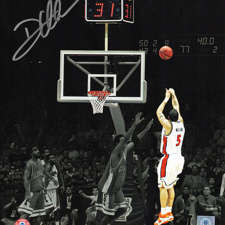 Deron Williams // IL Fighting Illini // Signed 2005 NCAA Tourny Shot vs Arizona Spotlight 8x10 Photo