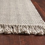 Maui Herringbone Hand//Woven Area Rug // Oatmeal (3'3" x 5'3")