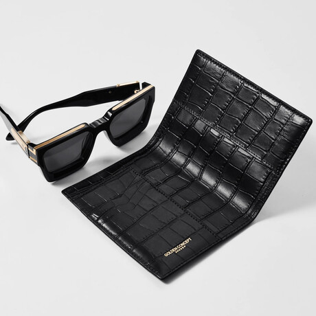 Croc-Embossed Leather Passport Holder // Black