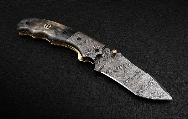 Black Forge - The Art of Damascus Steel - Touch of Modern