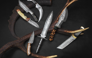 Cazadores Knives