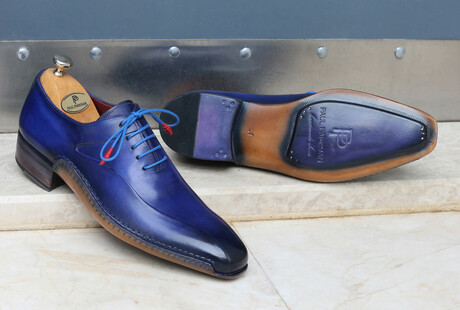 Dress Shoes With Refined Details