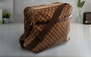 Louis Vuitton Handbags