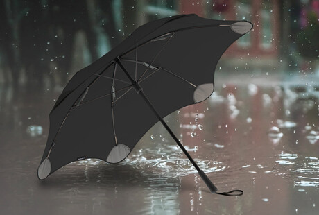 Unflappable Urban Umbrellas