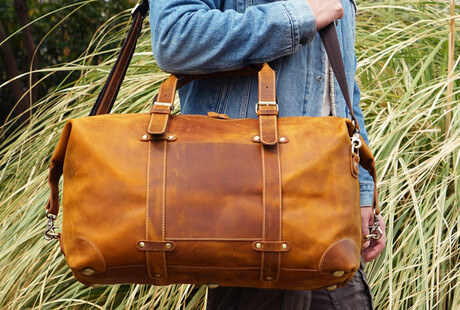 Robust Leather Travel Bags