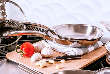 Belly Shaped Cookware