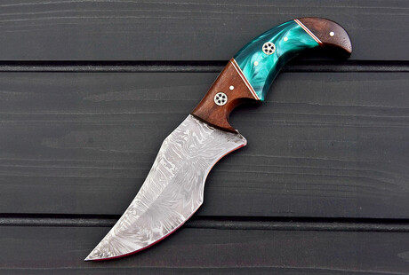 Impressive Hunting Knives