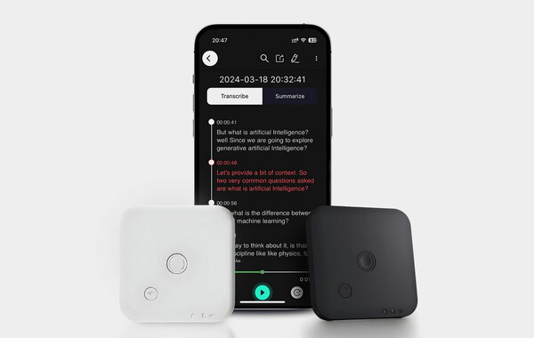 AI Voice Recorder & Card Tracker