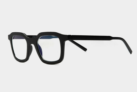 Specs With Supreme Style
