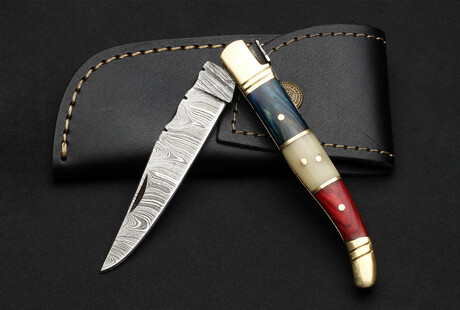 Eye-Catching Folding Blades