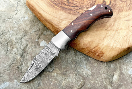 Everyday Carry Folding Knives