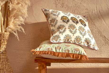 Decor & Accessories Collection