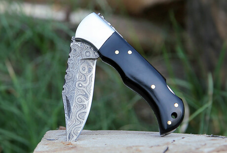 Everyday Carry Folding Knives