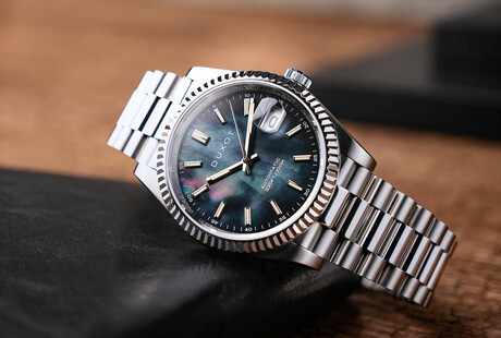 Robust Watches, Retro Vibes