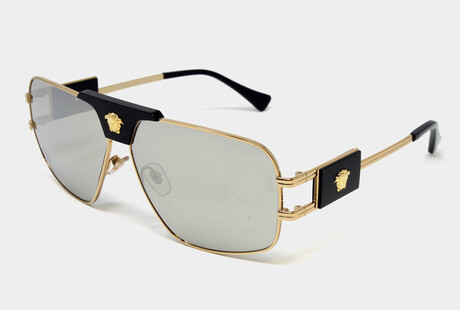 Tom Ford, Burberry, & Versace