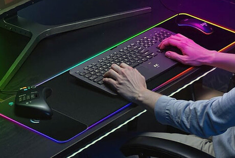 Gaming Desk & Mouse Pad