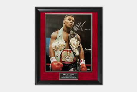 Fans Freak For Iron Mike